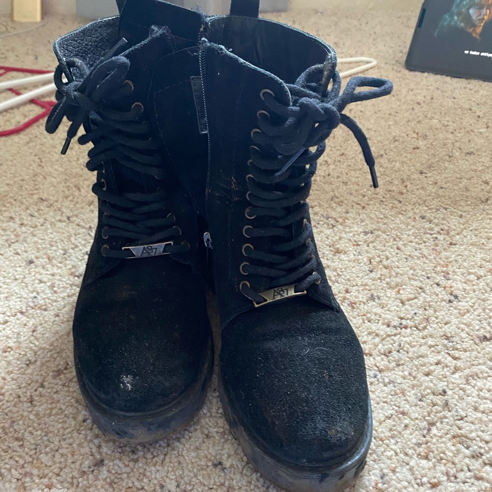 aeropostale boots suede